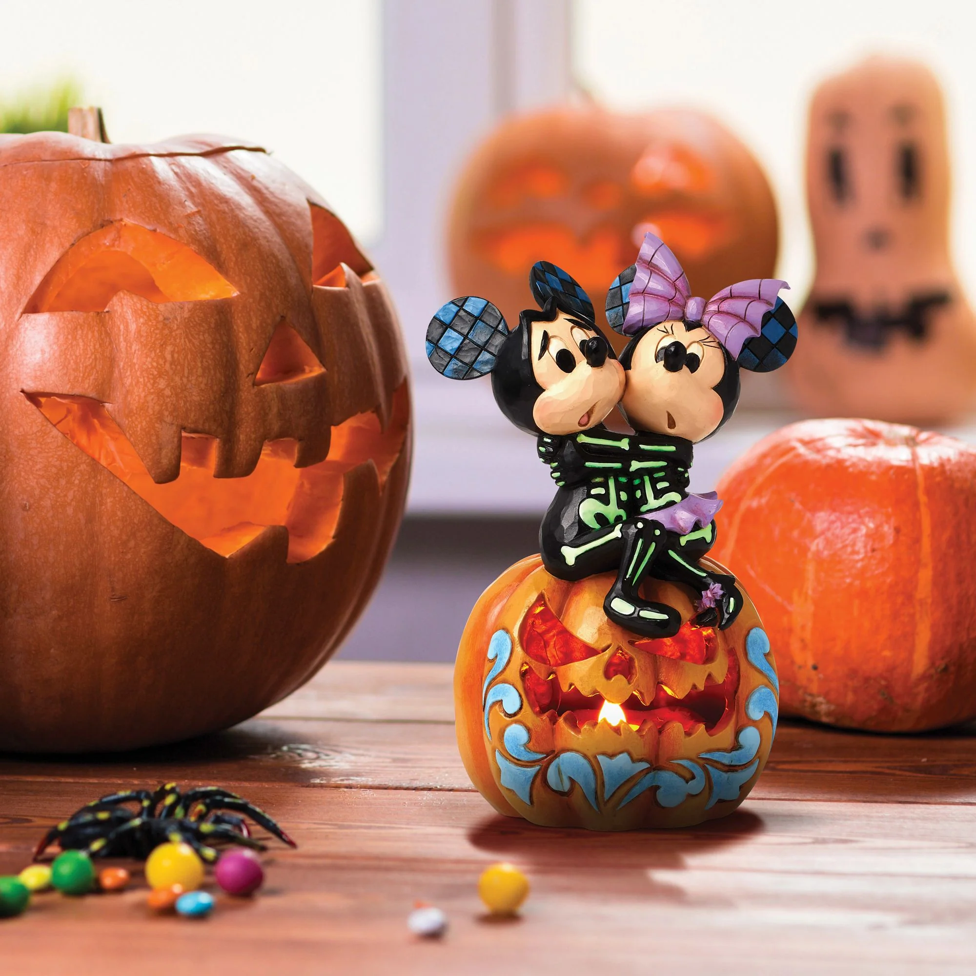 Mickey&Minnie Scared Skeletons - Image 2