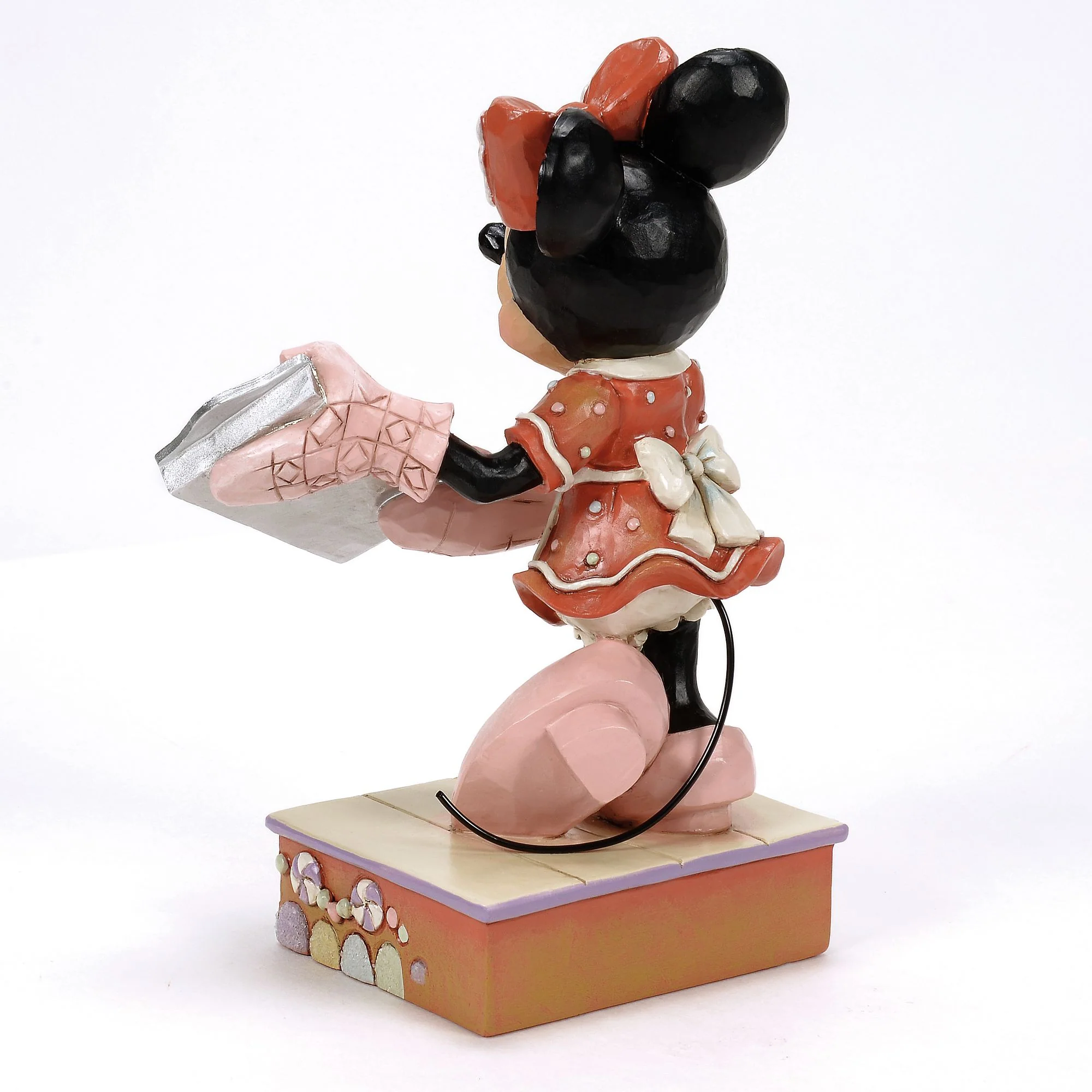 Minnie w/ Gingerbread Cookies - Image 7