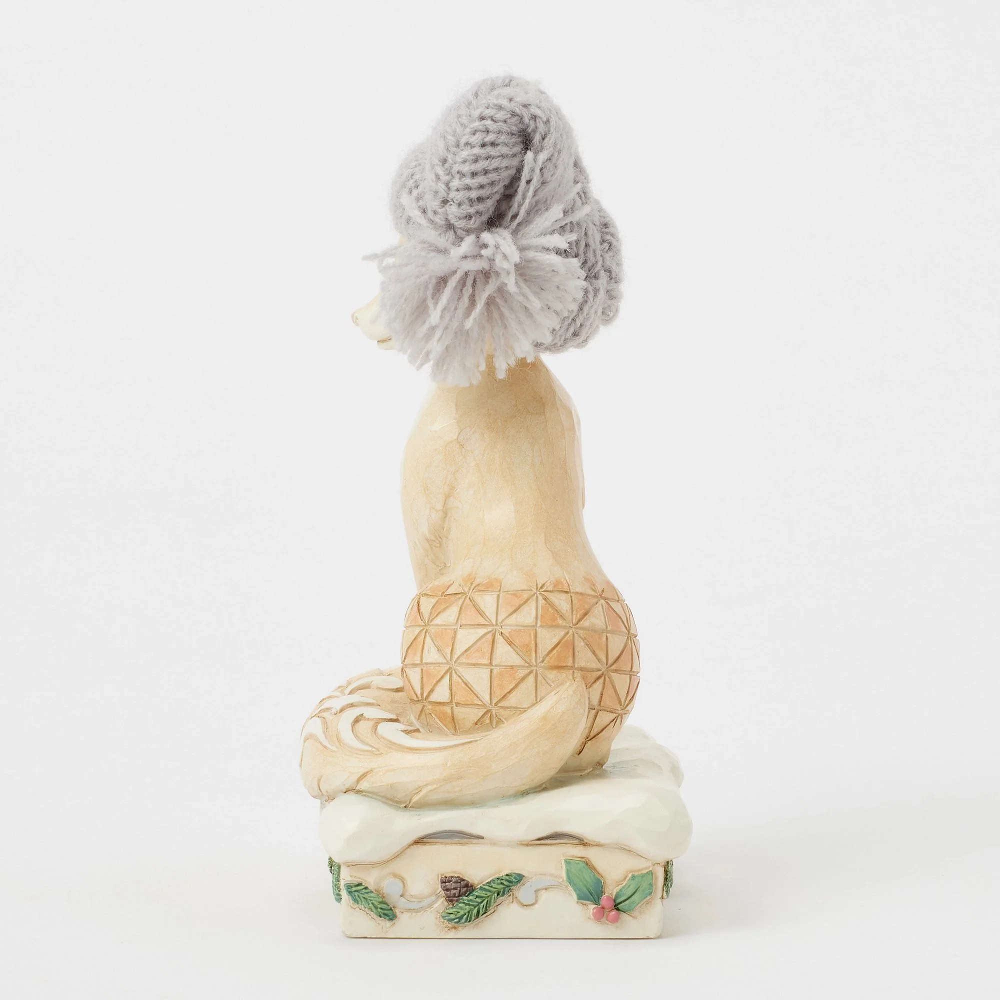 Wdlnd Fox with Knit Hat Fig - Image 2